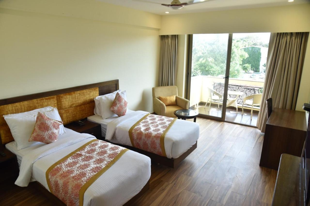 Bells Beach Resort , A Unit Of Resort De Balneaire Калангуте Екстериор снимка